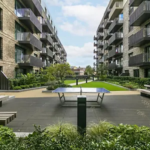 https://luxury-flat-with-rooms.cambridgehotelsuk.com